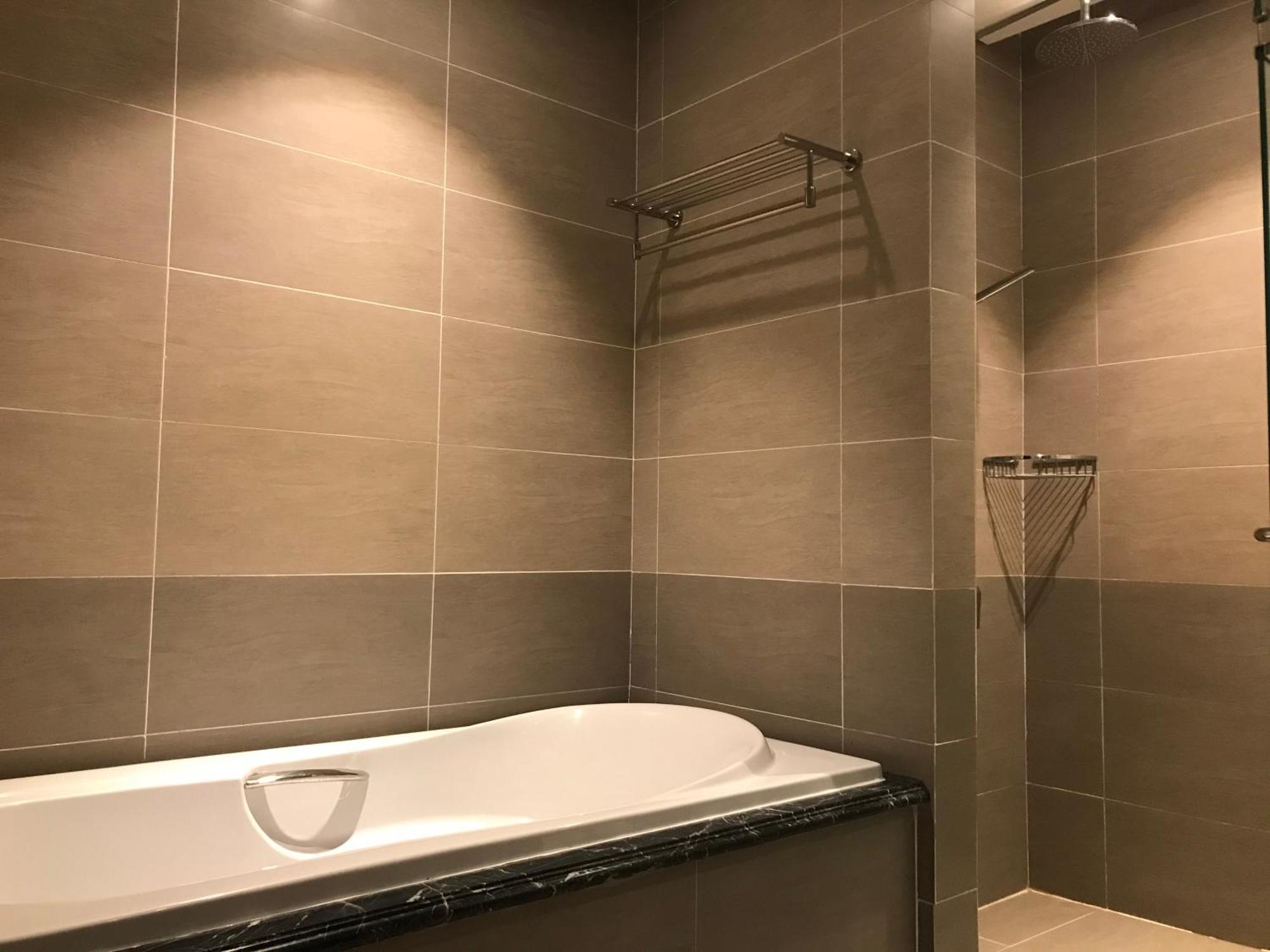 Beachfront Luxury Apartment - Rooftop Pool - 다낭 외부 사진
